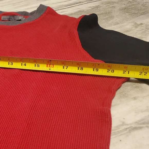 Old Navy ribbed crew neck - Picture 3 of 6